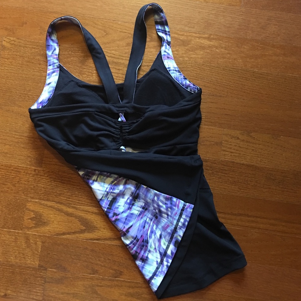 workout top - Picture 3 of 4